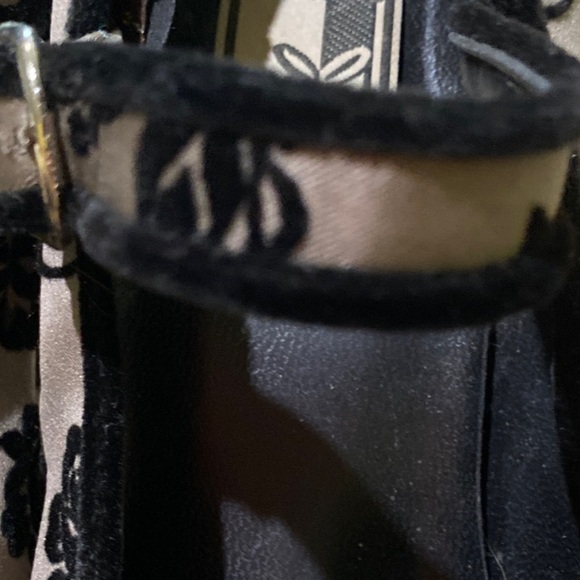 Vintage 90s Taupe Satin With  Velvet Floral Print Chunky Heeled Maryjanes - Picture 13 of 14